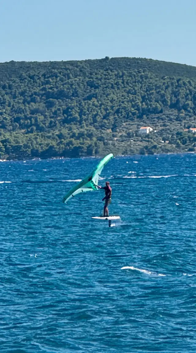 Wingfoilen auf der Adria direkt vor Bibinje